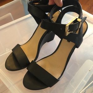 Forever 21 ankle strap heels size 7